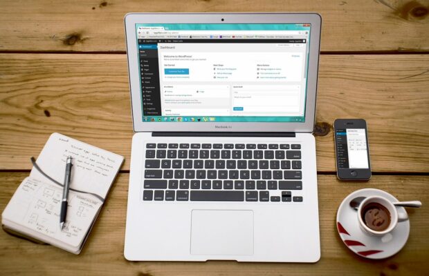 ノーコードツール webサイト