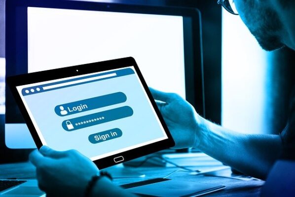ログイン画面が表示されるタブレット